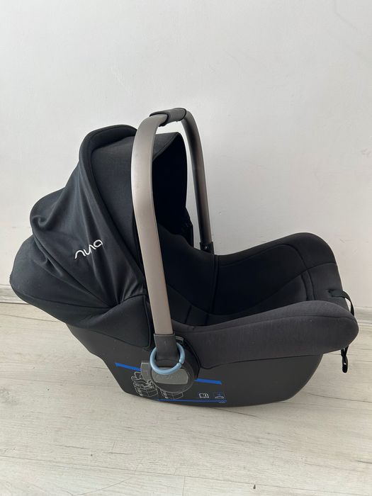Столче Nuna PIPA с Isofix база