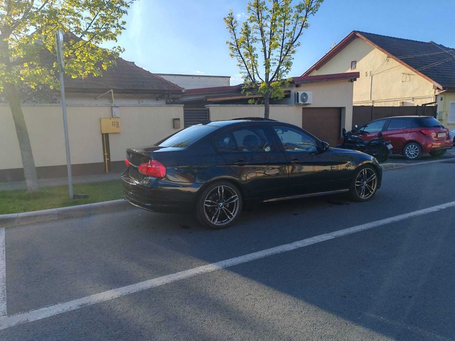 BMW E90 LCI 320i automat 170 cai