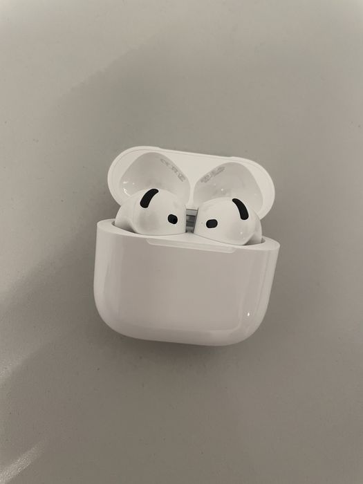 Air Pods 4 ANC.