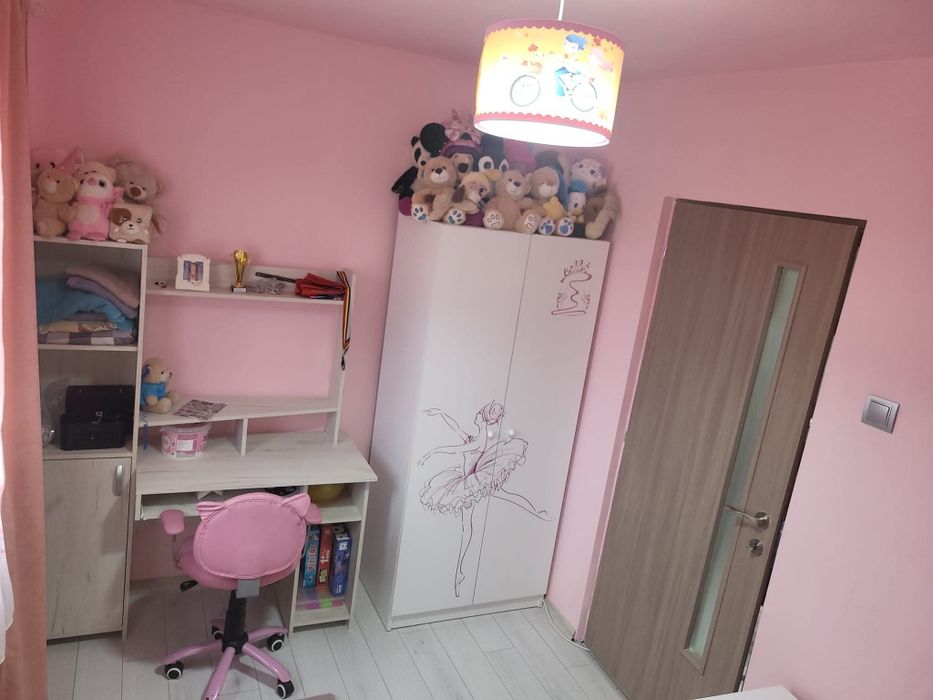 Vand apartament 3 camere