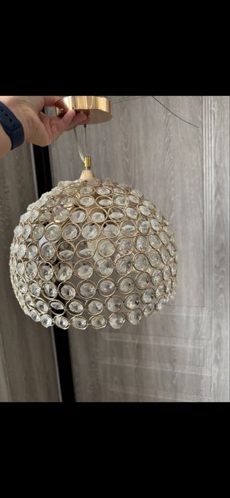 Продам люстра 3 лампы