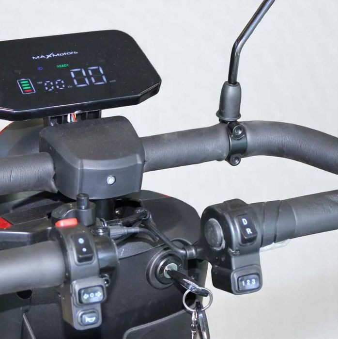 Електрическа триместна четириколка MaxMotors Х4 1500W - RED