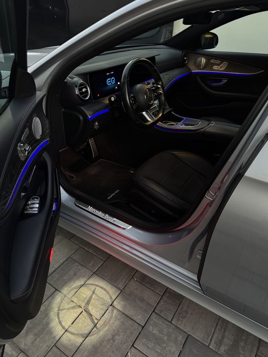 Mercedes E Class E300de 4matic Full Primul Proprietar Garantie 6 luni