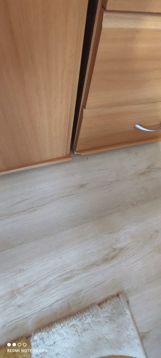 Vând  3 corpuri de dulap marca Lems