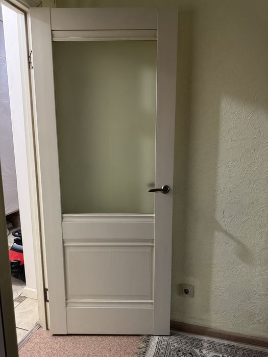 Двери для дома деревянный