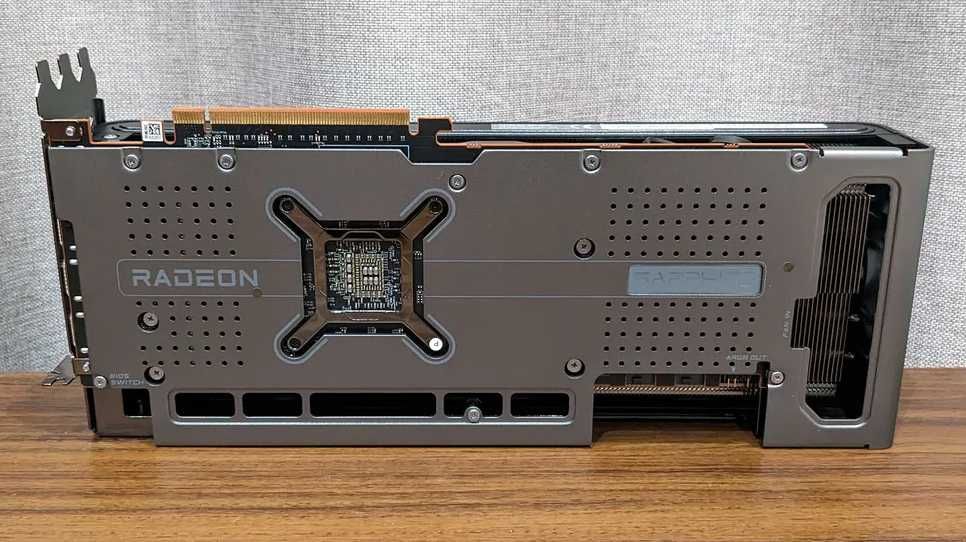 Radeon RX 7800 XT 16GB NITRO+