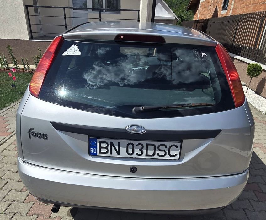 FORD Focus 2000 — imagine 5