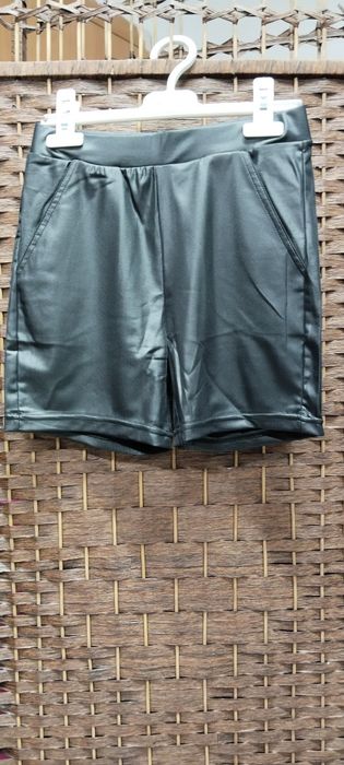 Женские одежды разное