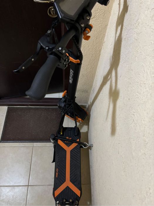 KuKirin G2 MAX Electric Scooter