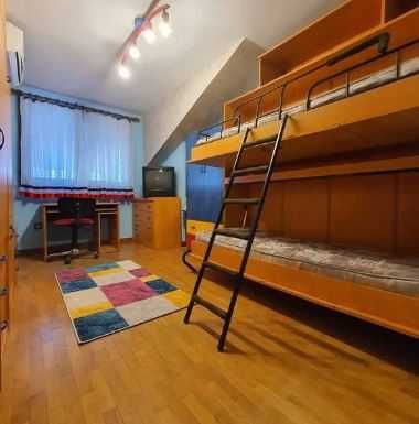 Дава се под наем Мезонет в Бургас, Център - 100 кв.м за 178.5 € - Снимка #1