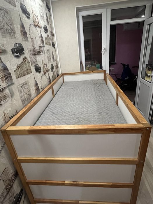 Продам Кровать детскую