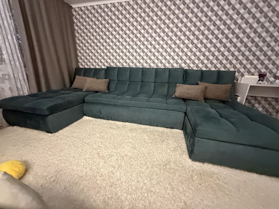 Продам диван 200 тыс (торг)