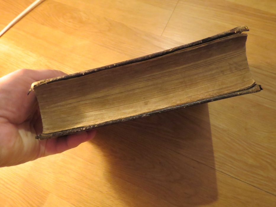 Цариградска библия 1874г. 1054 стр.-прекрастно запазена.