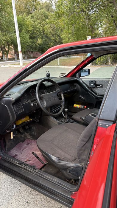 Продам Ауди 80 б3
