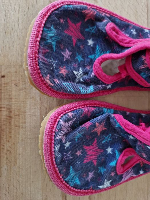 Боси пантофи Beda