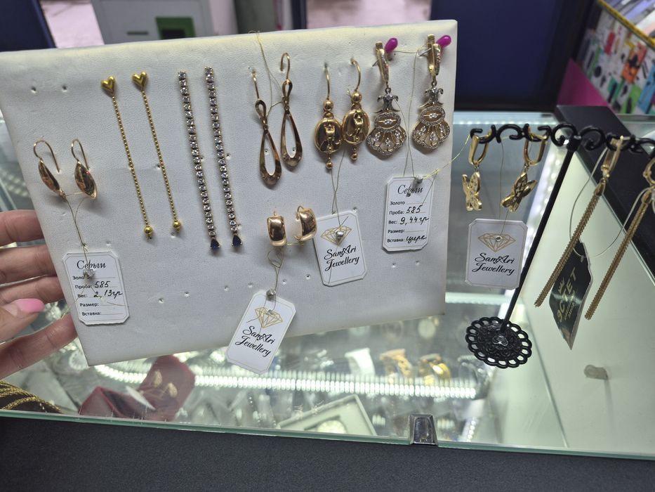 Золото серьги цепи браслеты  продам