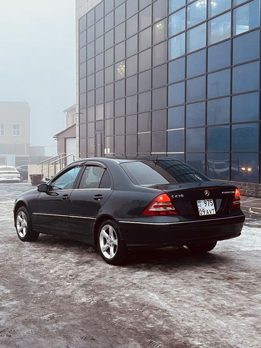 Mercedes С-класс 2005 год рестайлинг