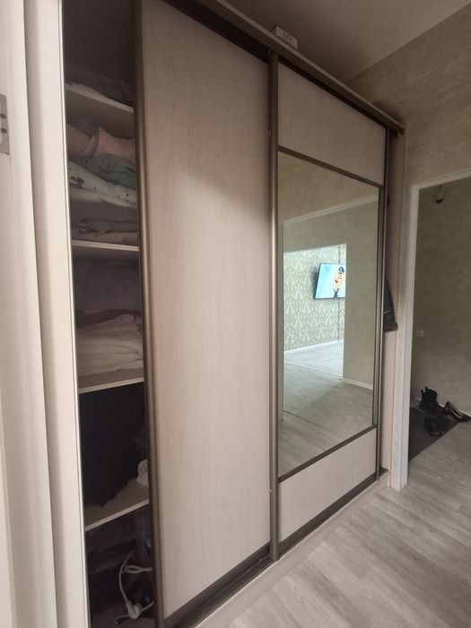 Продам шкаф купе