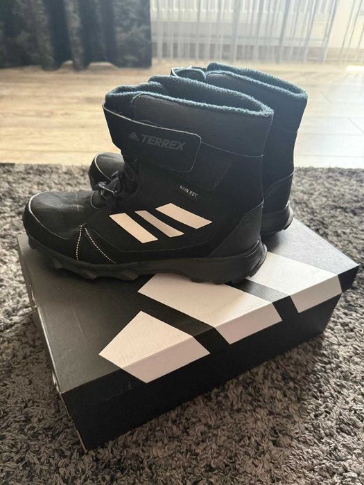 Ghete iarna ADIDAS marimea 38