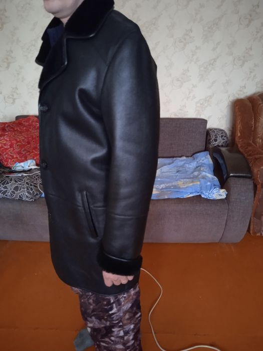Продам мужскую дубленку30 тыс