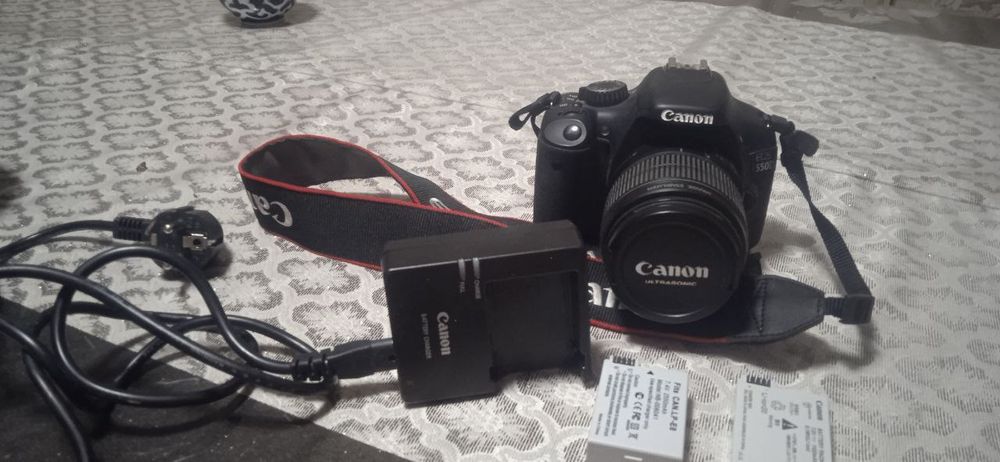 Canon EOS 550D yangi holatda ishlatilmagan tulip komplikt