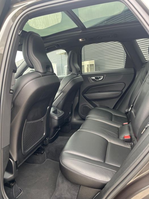 Volvo XC 60 Inscription/2.0TDI/190  C.P./Panoramic/Virtual/