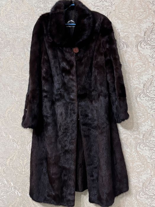 Шуба в отличном состоянии
