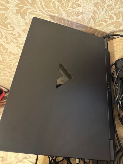 Ноутбук HP victus 15