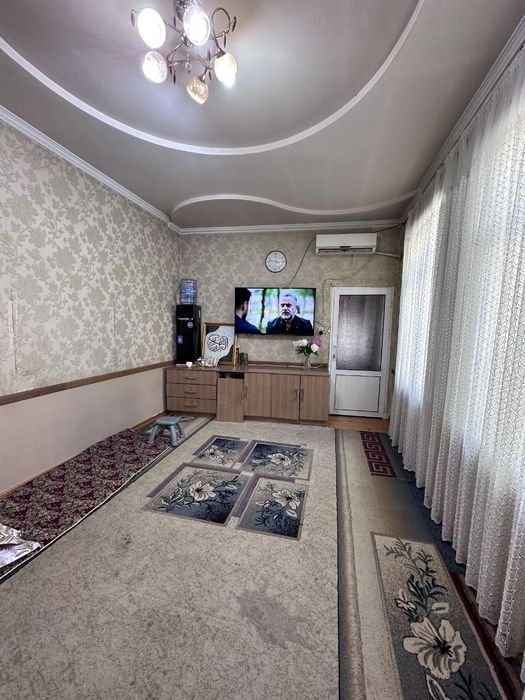Новомосковская Казы махалля ул Халкабод Дом участок 6 соток 10 комнат
