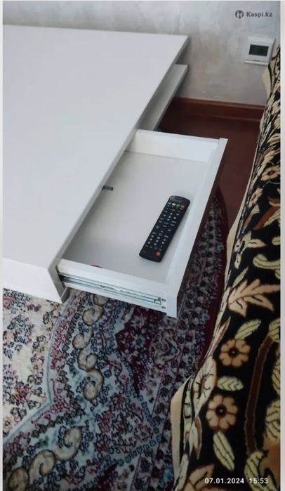 Журнальный столик