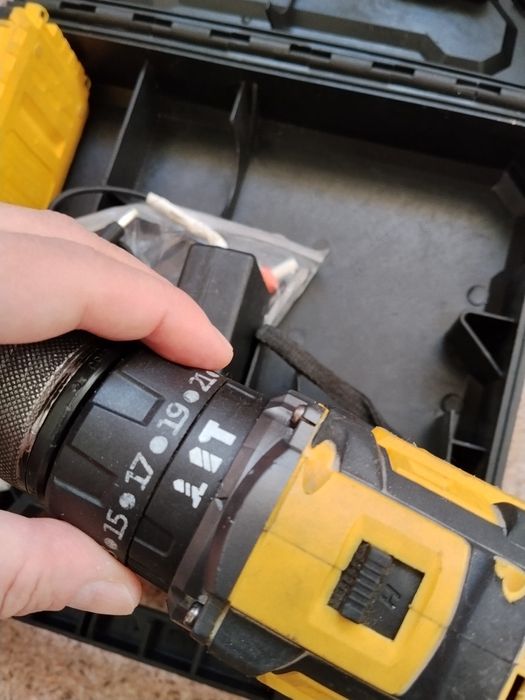 Шуруповёрт ТСТ в отличном состоянии