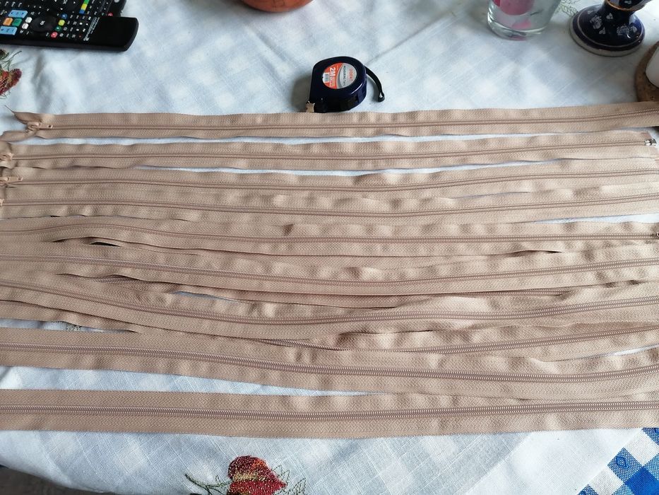 Ципове кафеви чисто нови 13 бр 7 лв за броя 65 см дължина