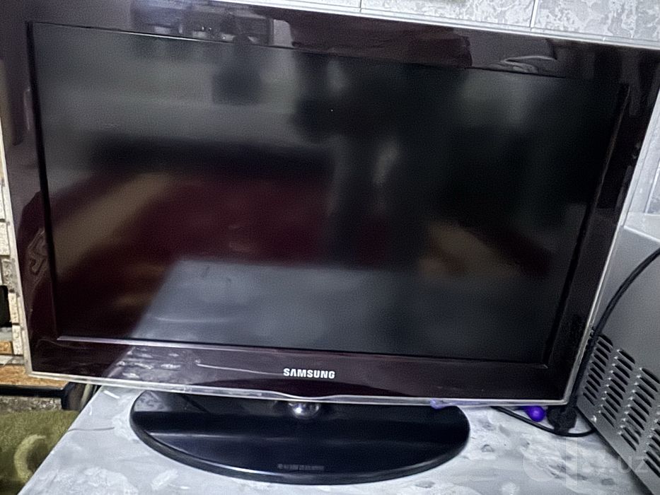 Samsung televizor 26 dyum sotiladi