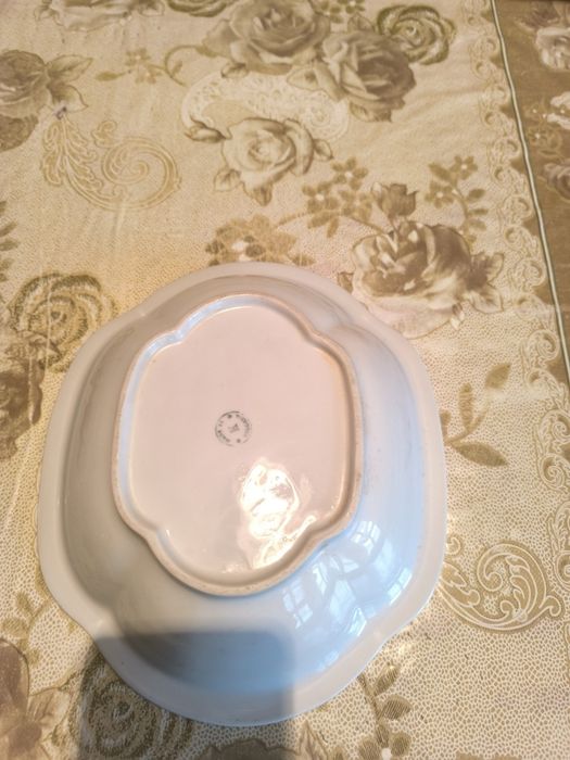 Порцеланова купа