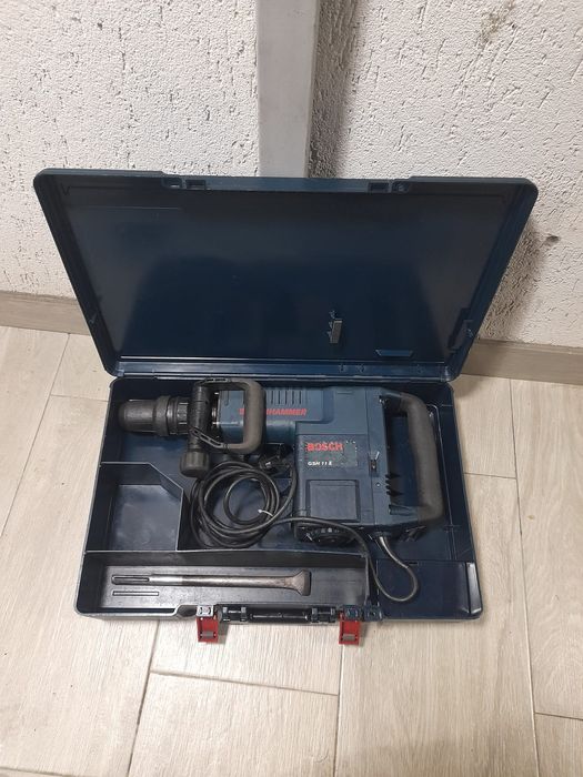Demolator Bosch GBH 11 E
Putere 1450 wați
SDS Max
Turație variabilă

Made in Germany
Funcționează ireproșabil.

Filmare pe wtpp