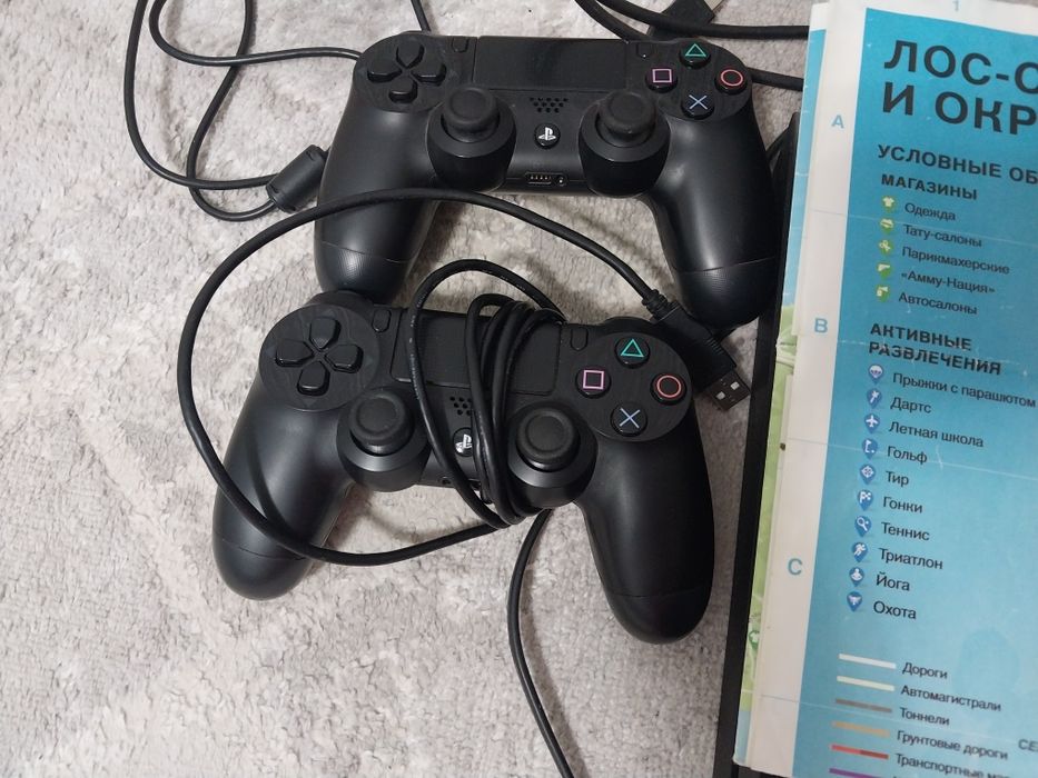 Продам PS4 (Плейстейшн 4)