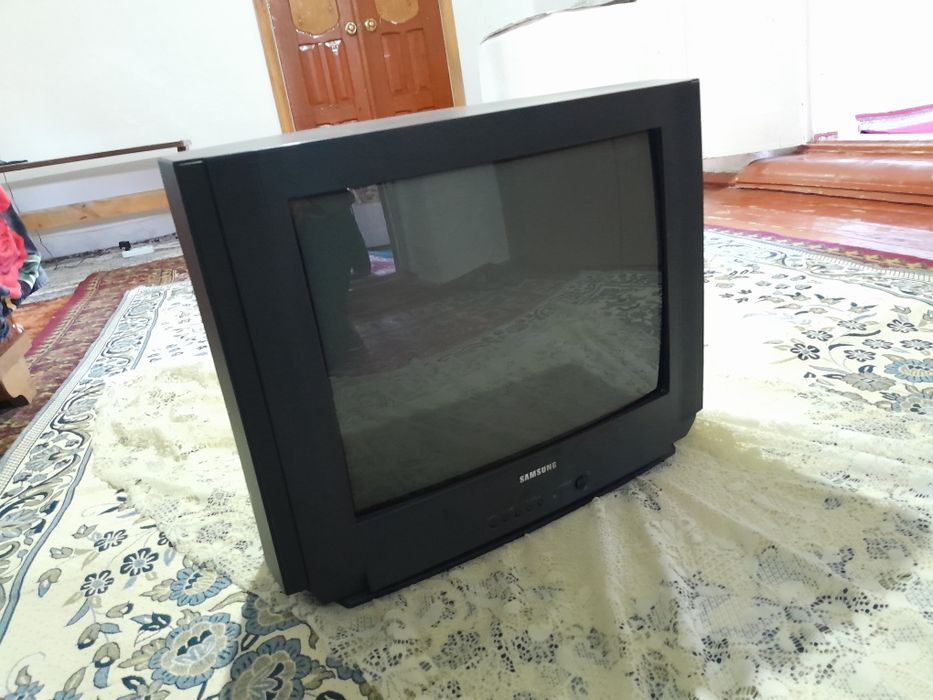 Телевизор Самсунг (Samsung)