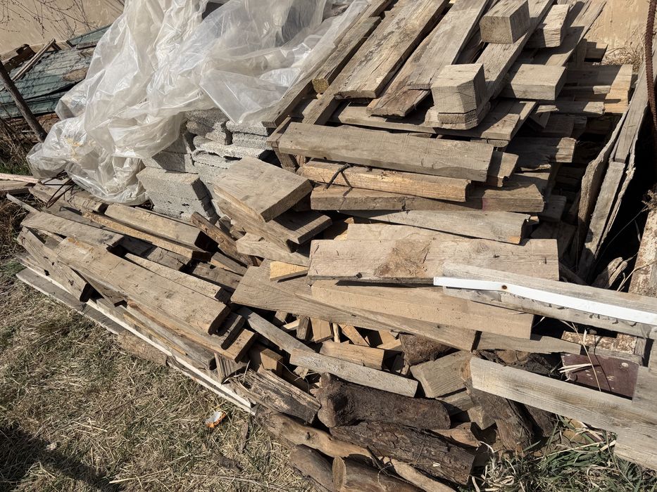 Отдам бесплатно дрова самовывоз