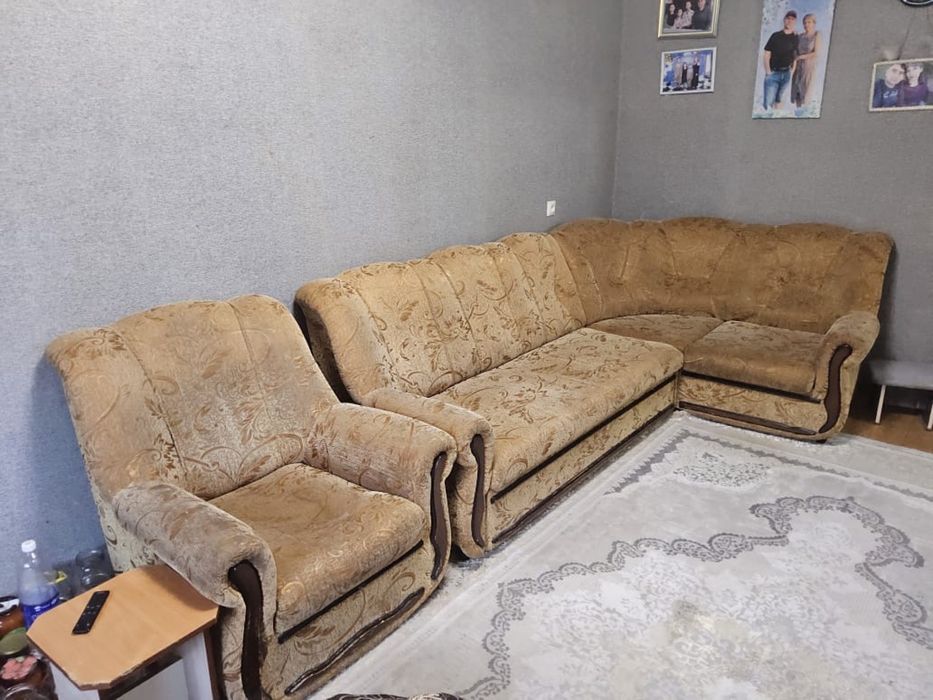 Продаем Диван. Состояние среднее