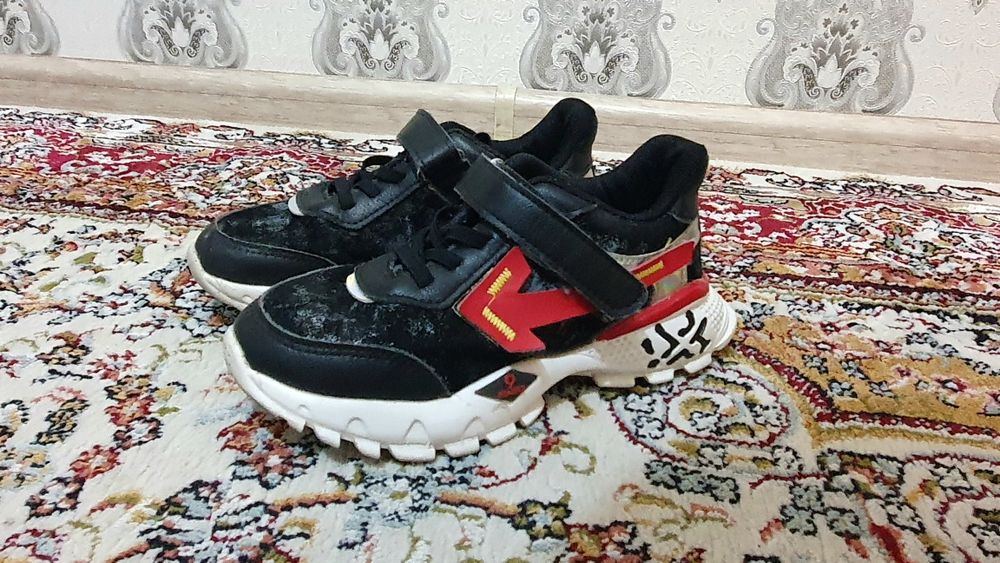 Кроссовки 31 размер 6 тыс