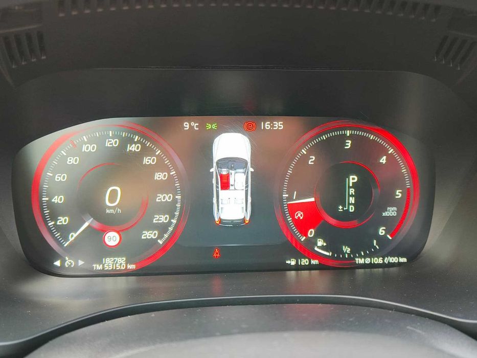 VOLVO XC60 2018 2.0 D5