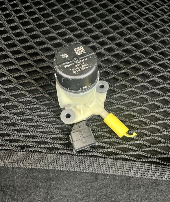 AdBlue Помпа за мерцедес