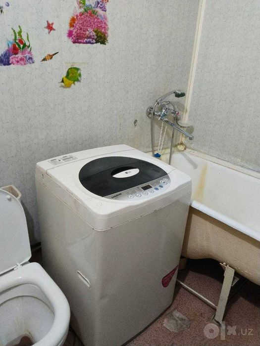 Продам 1 комнатную (42м2). рынок Кадышева. 1/6/9 .Ипотека