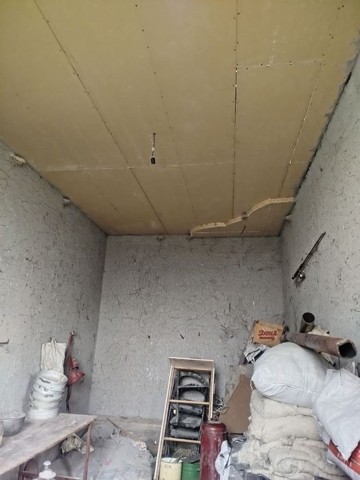 3 xonali uy sotiladi