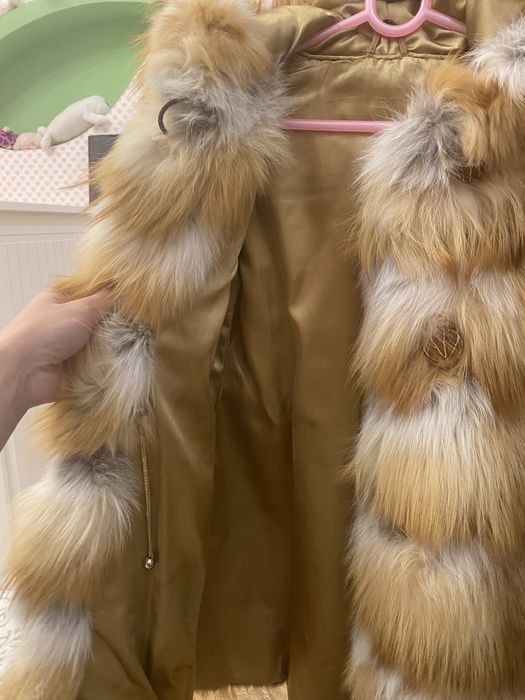 Продам детскую шубу лису
