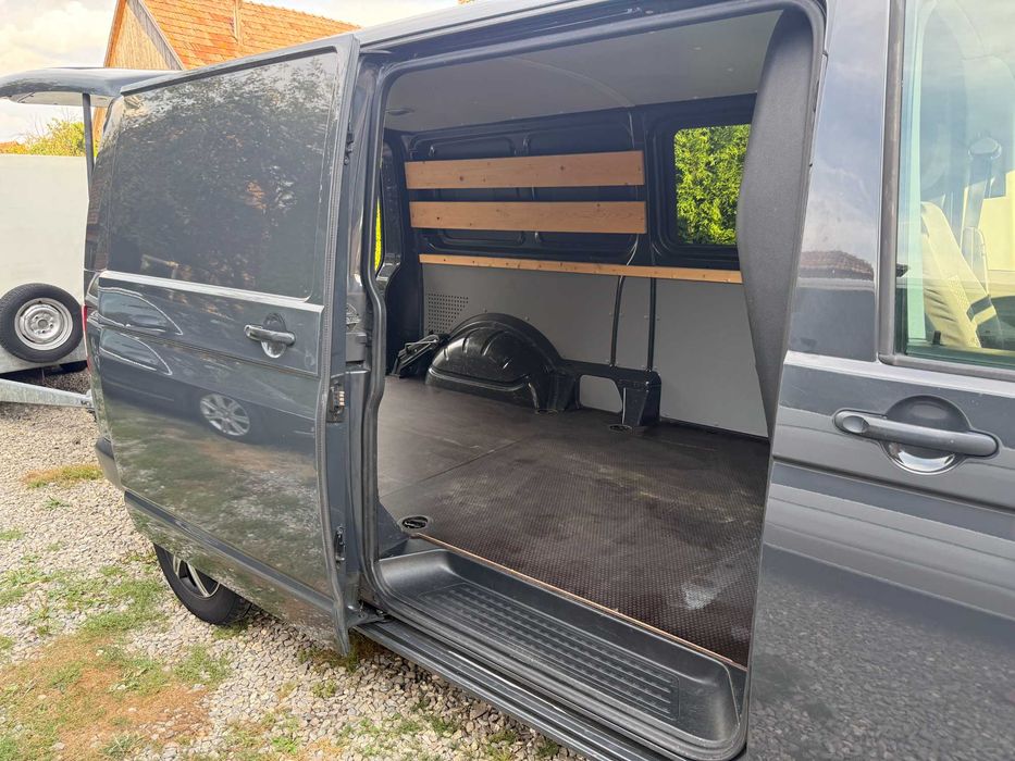 Volkswagen Transporter T5 Facelift 2.0 TDI Euro 5 2014 L2H2 Varianta Lunga - 207.000 km