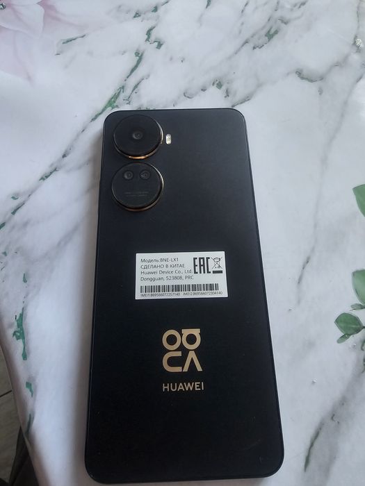 Продам хуовей nova 12se