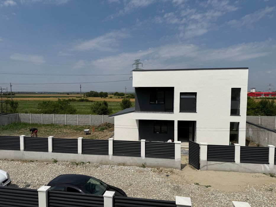 Casa P+1 in com. Slătioara, str. Viorelelor