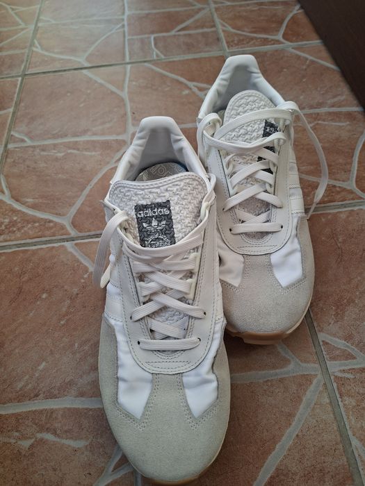 Маратонки Adidas 45