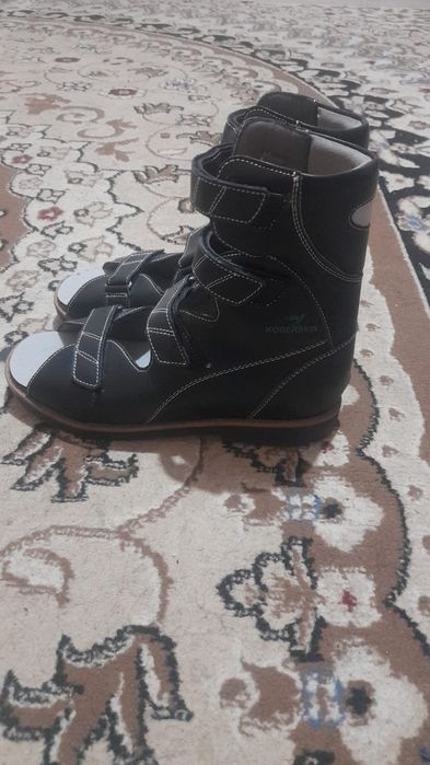 Ортопедические обувь